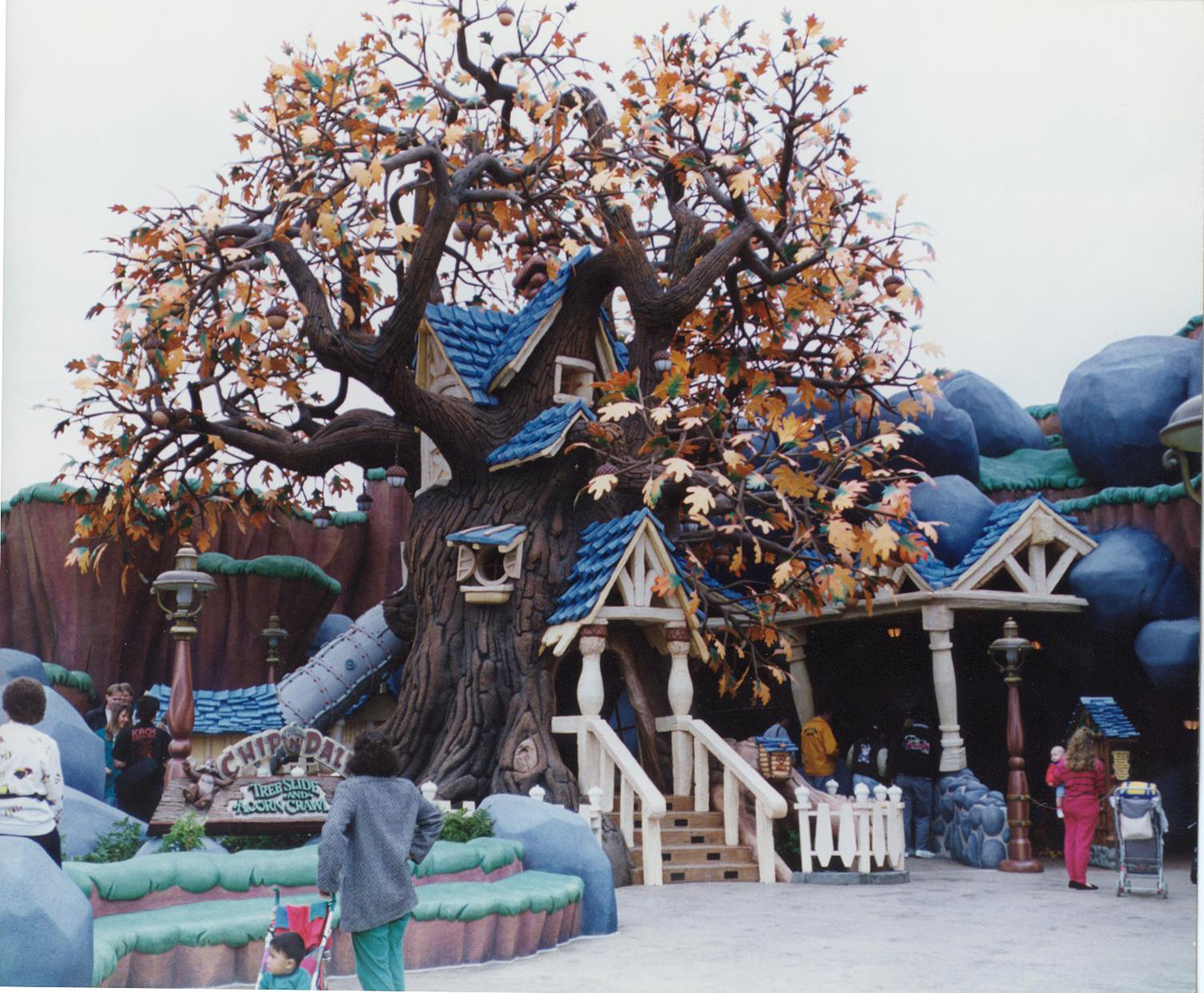 DISNEY-TREE