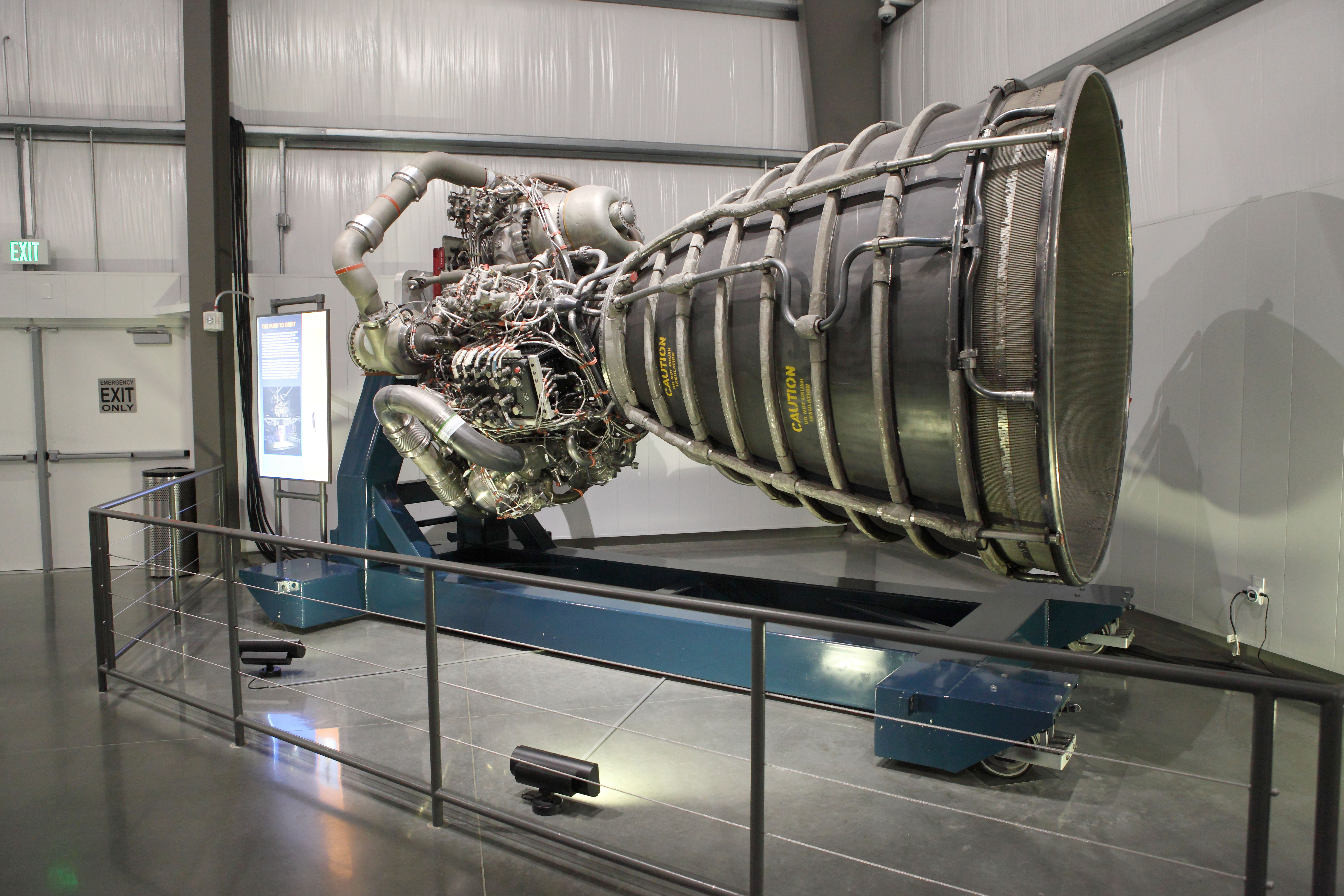 Shuttle-Endeavour-Railing